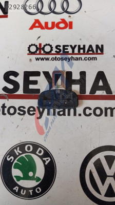 6C0857805 Volkswagen Polo 2017  emniyet kemeri toka ağzı