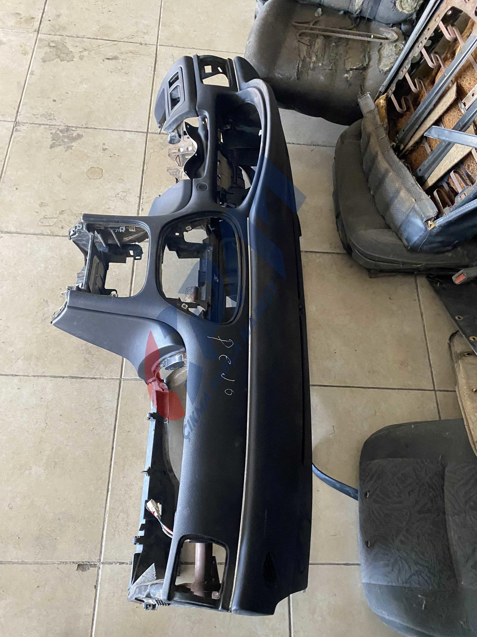 2001 2010 Peugeot 607 İç Boş Torpido Göğüslük