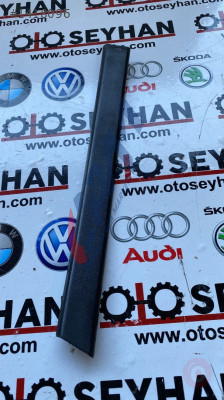 19443560 bmw 5.20 E34 sağ arka kapı iç trim