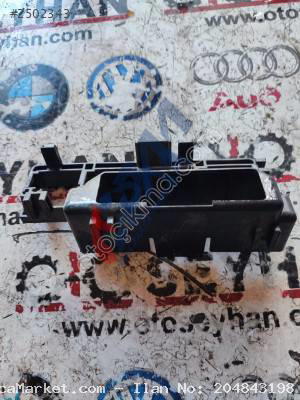 5Q0937503F polo 2018 sigorta kutusu beyin tutucu