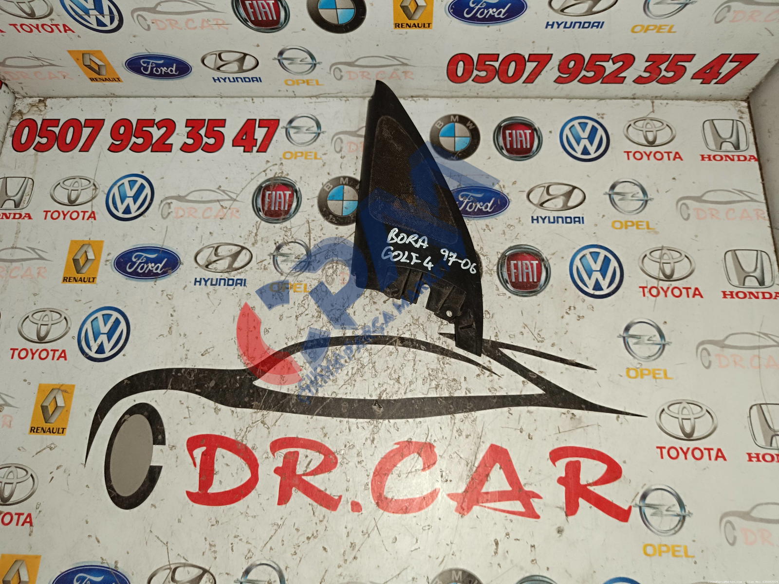 Volkswagen Bora  Golf 4 Hoparlör 1J0837993B