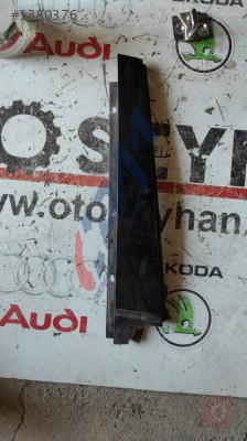 bmw 5 kasa e60 arka sağ kapı direk kaplaması