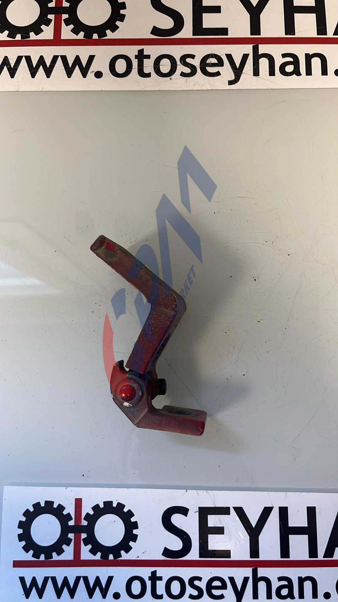 Volkswagen Caddy 2001 sol ön kapı alt menteşesi