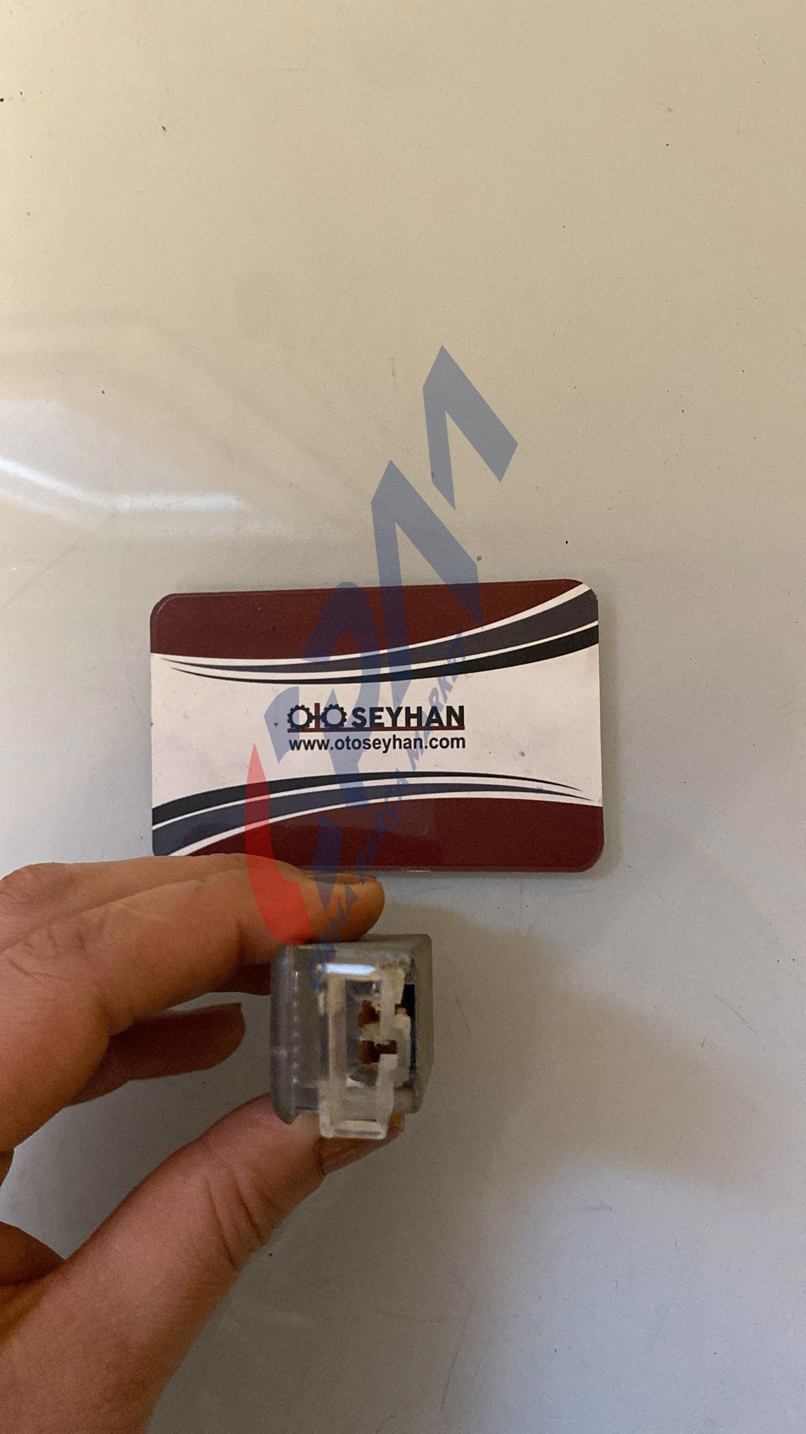 6L0947565  Volkswagen Golf 6 torpido iç aydınlatma lambası