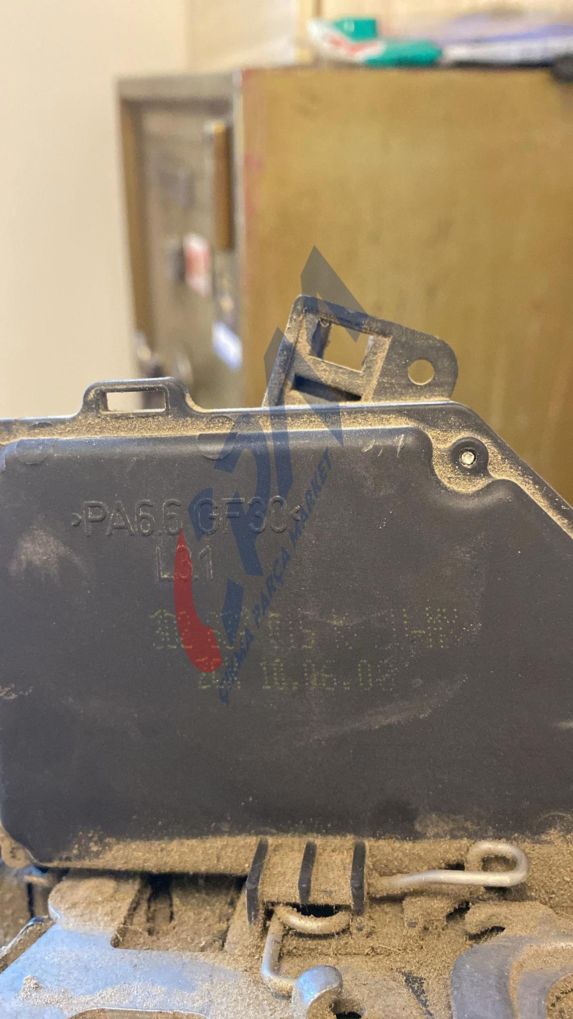 3D2837015K vw jetta golf 5 sol ön kapı kilidi