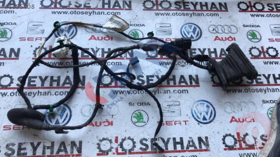 1K4971694AA vw golf 5 sağ arka kapı tesisatı
