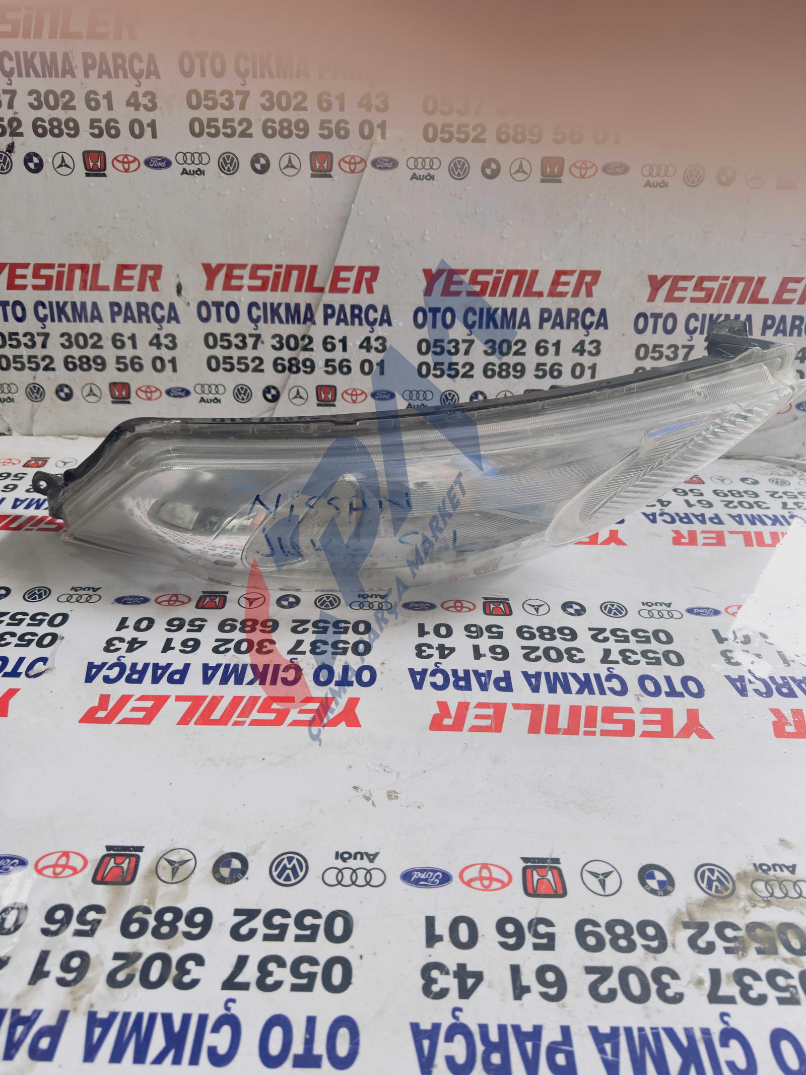 Nissan Juke Sol Ön Far