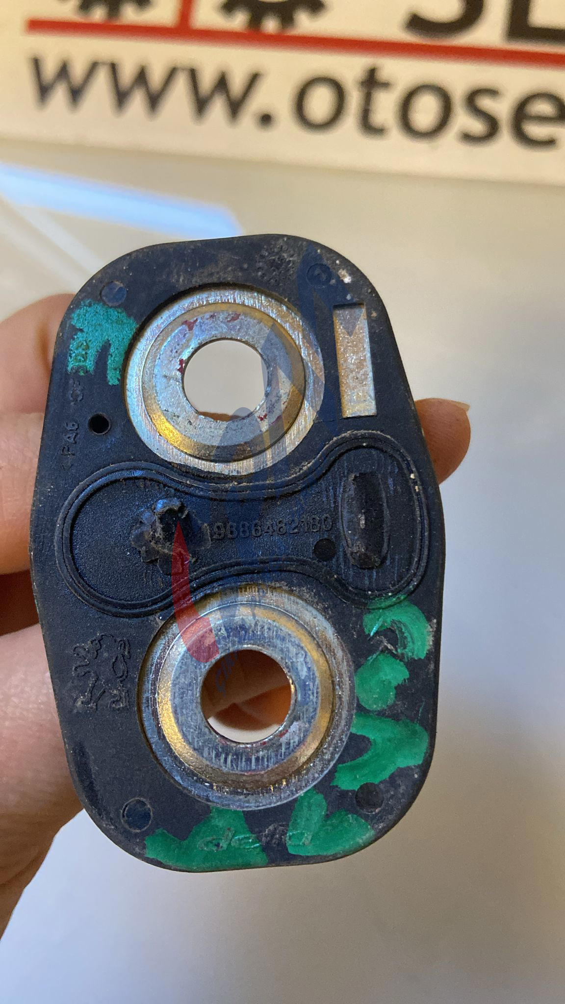 9686482180 Opel Corsa F 4 kapı uyumlu kapı kilit karşılığı