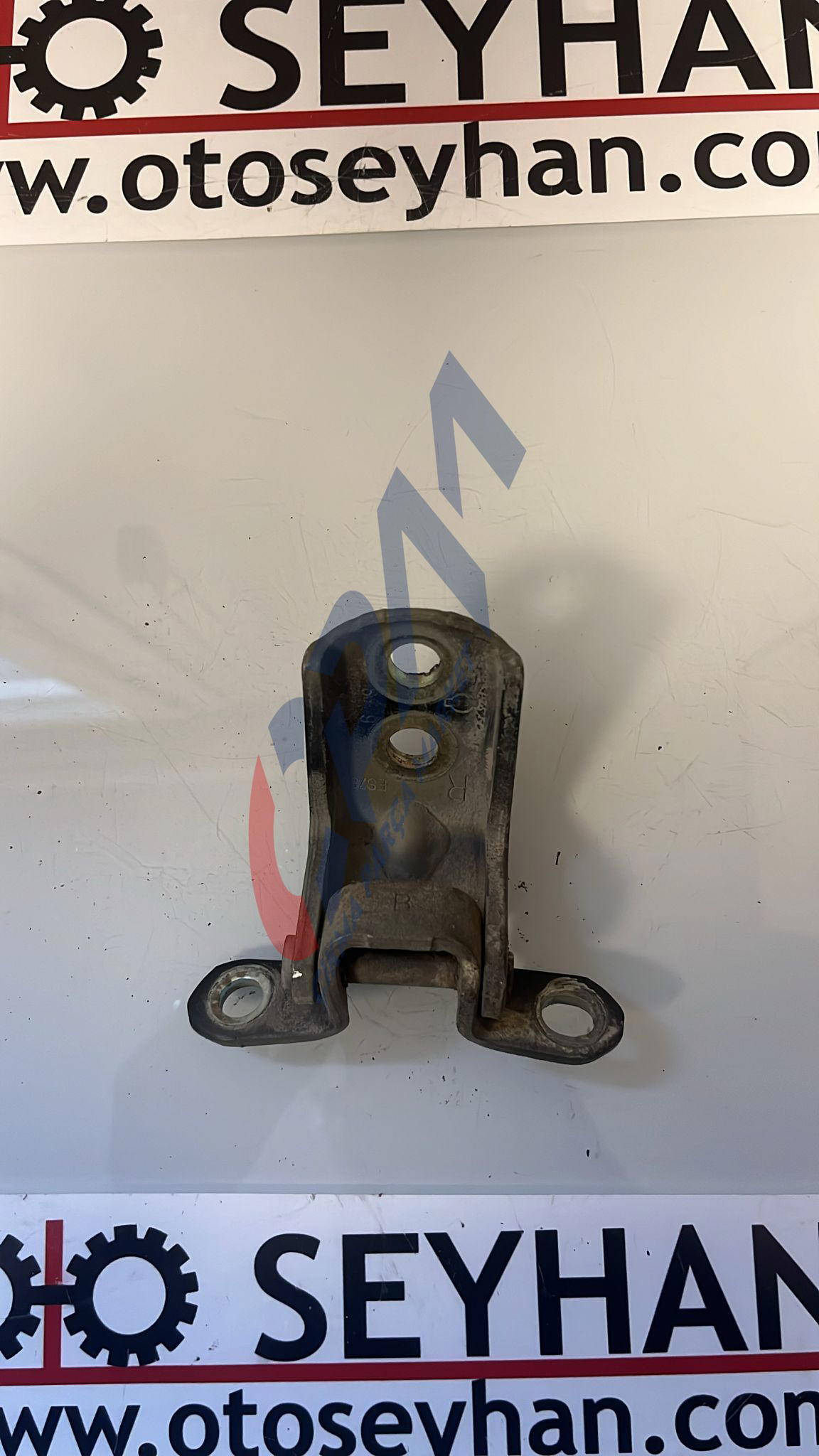 nissan primera 2007 sağ ön kapı üst menteşesi