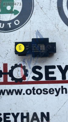 3G5035954 Volkswagen Passat b8.5 b8 artron arka konsol usb type c girişi