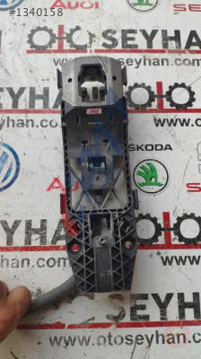 5N0837885H seat leon 17 20 ön sol kapı dış açma kolu braketi