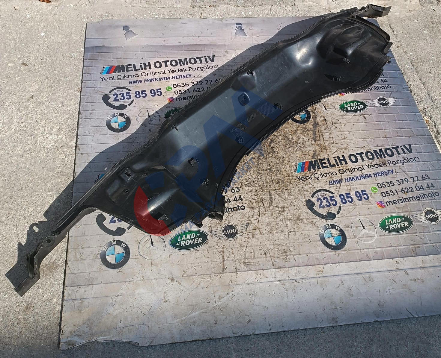MİNİ COOPER ÇIKMA R60 CAM ALT KAPAK 9801780