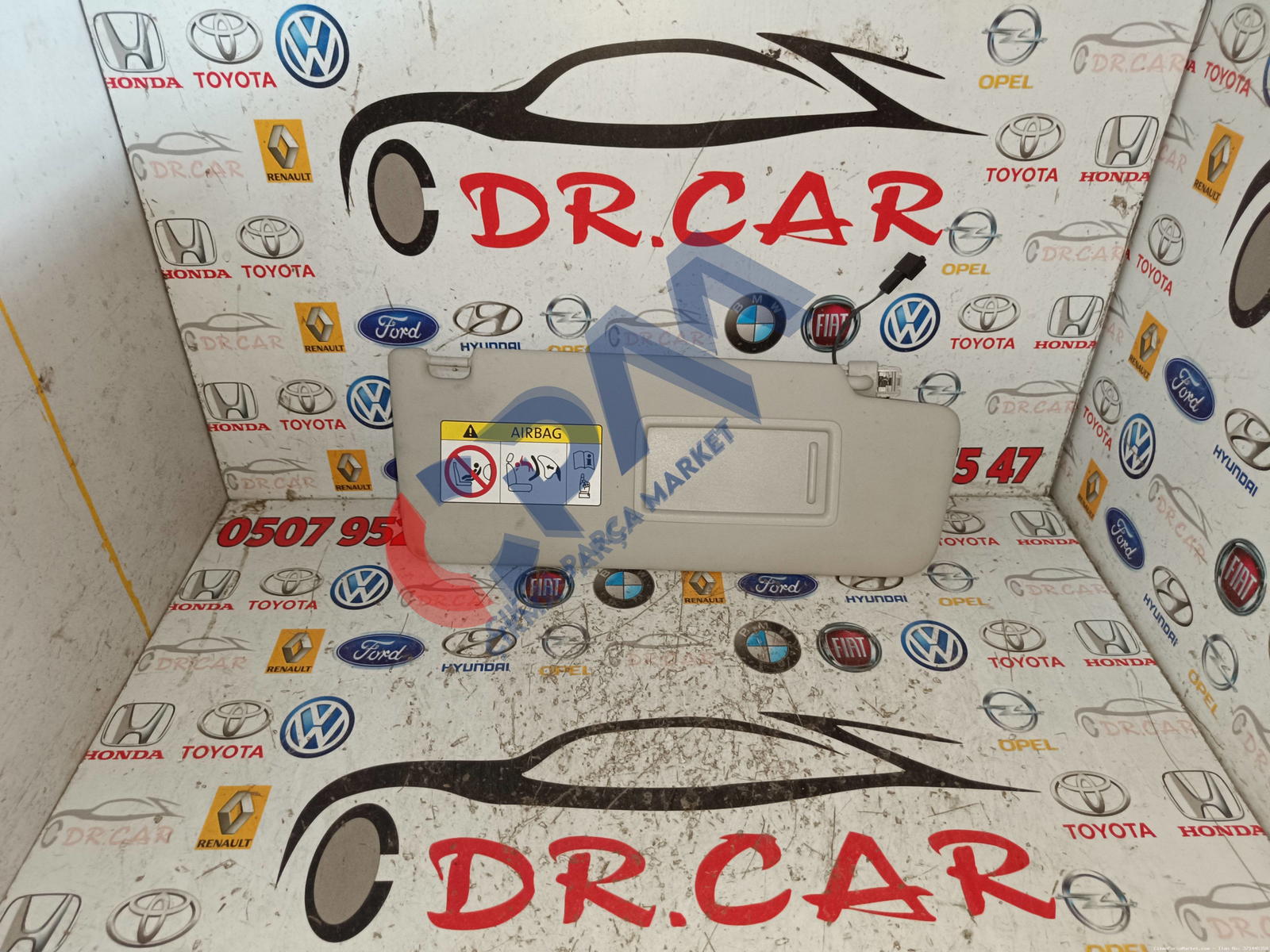 Skoda Karoq Sağ Güneşlik