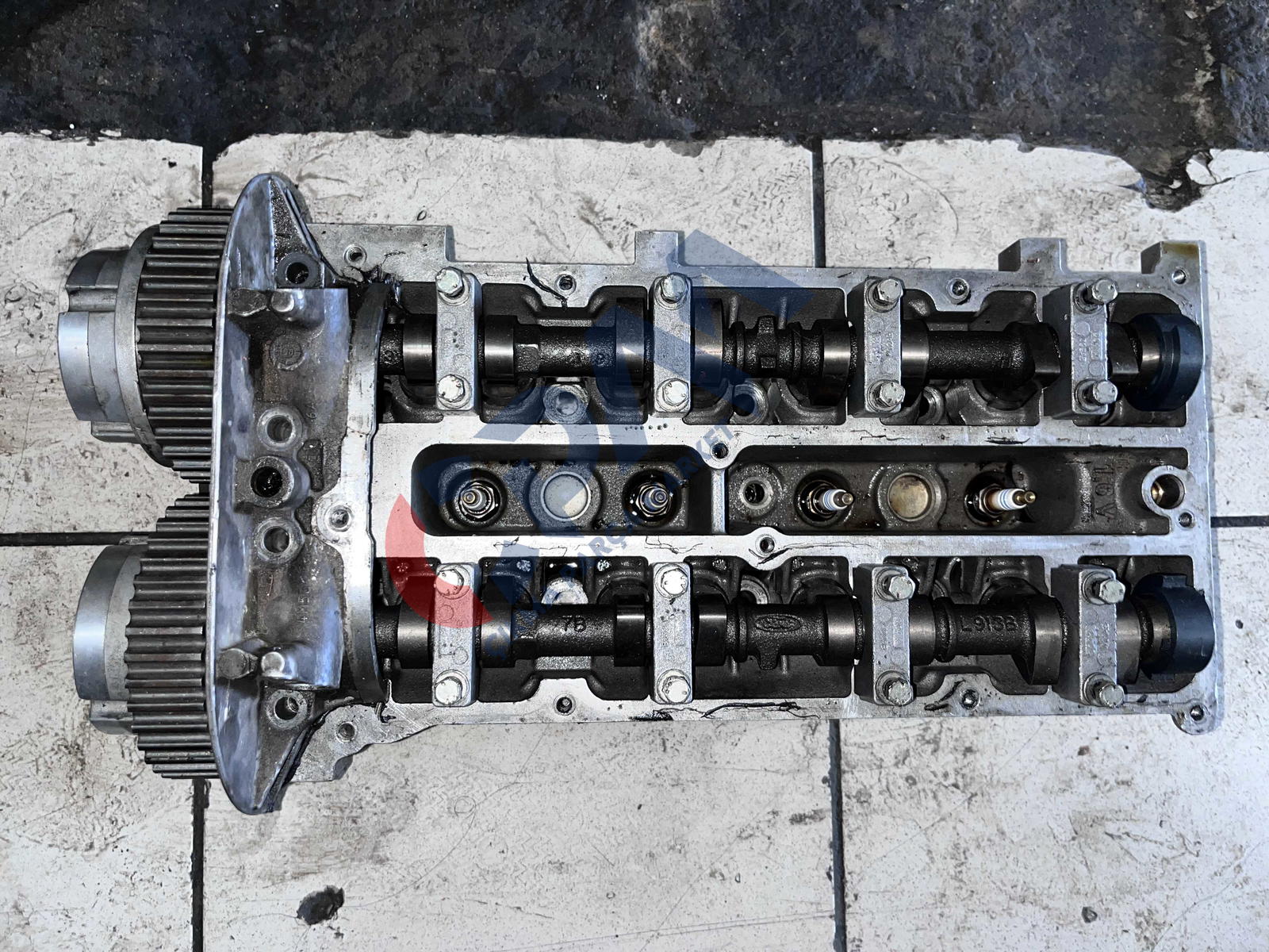 FORD FOCUS 1.6 BENZİNLİ ÇİFT VANOS LU SİLİNDİR KAPAĞI