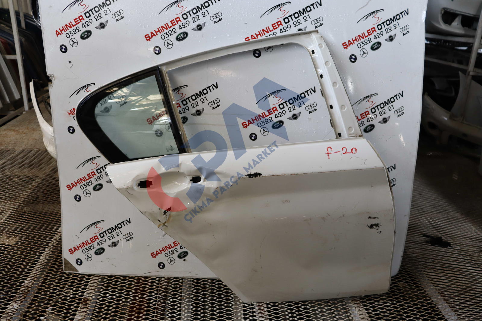 BMW 1 Serisi F20 Sağ Arka Kapı