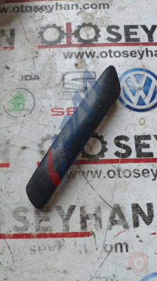 3B0867172 vw passat b5 ön sağ kapı tutamağı kaplaması