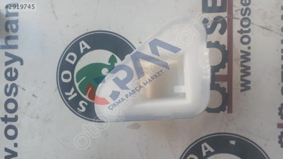 55135 0D020 Toyota Yaris 2015 taban köpüğü bağlantı yuvasi