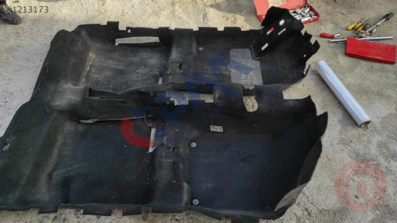 volkswagen golf 4 taban halısı