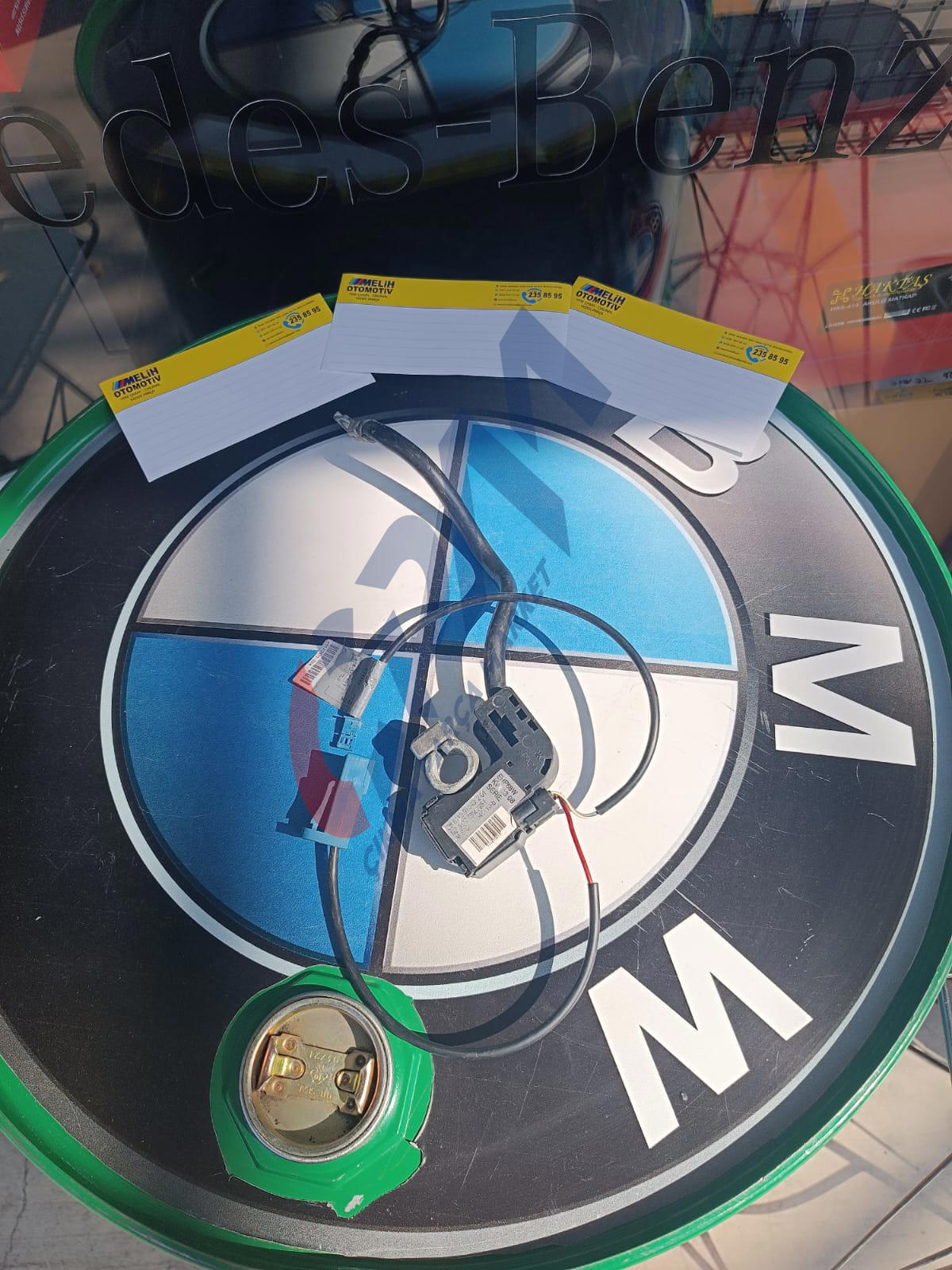 BMW ÇIKMA E90 EKSİ KUTUP BAŞI 9164352