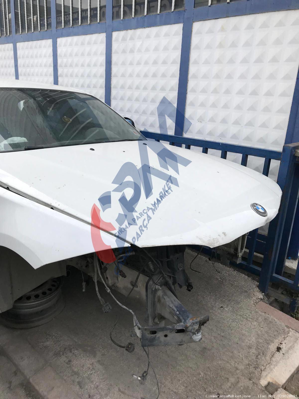 BMW E87 ÖN KAPUT ORJİNAL (HAFİF HASARLI)