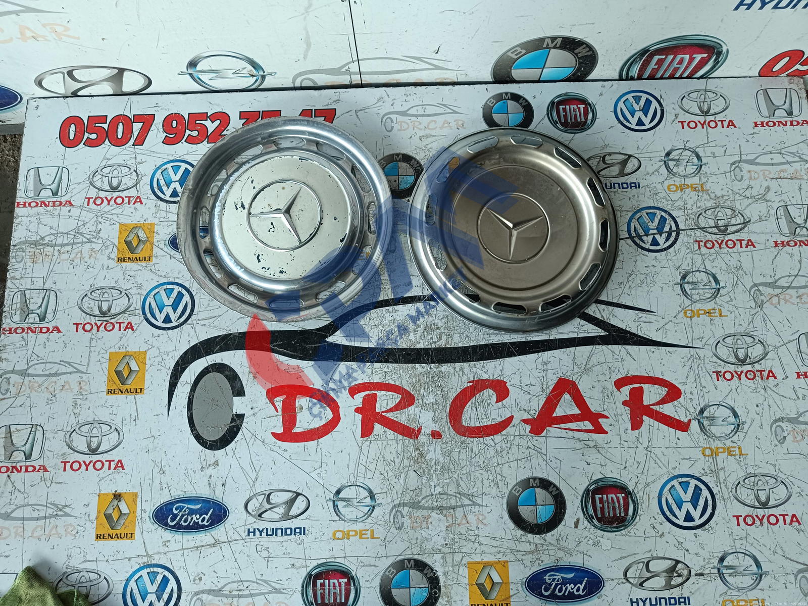 Mercedes S Serisi W108 W115 W116 W123  Jant Kapağı 2 Adet