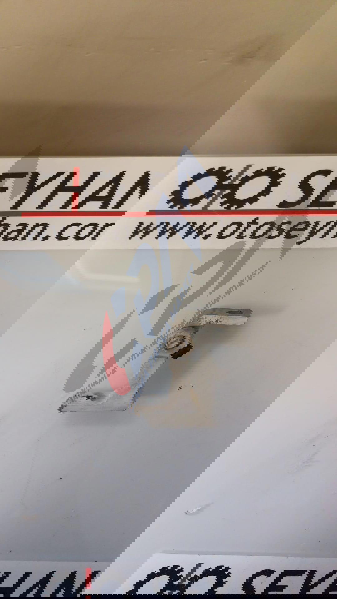 8X0831403E Volkswagen Passat B8 arka sol kapı üst menteşesi