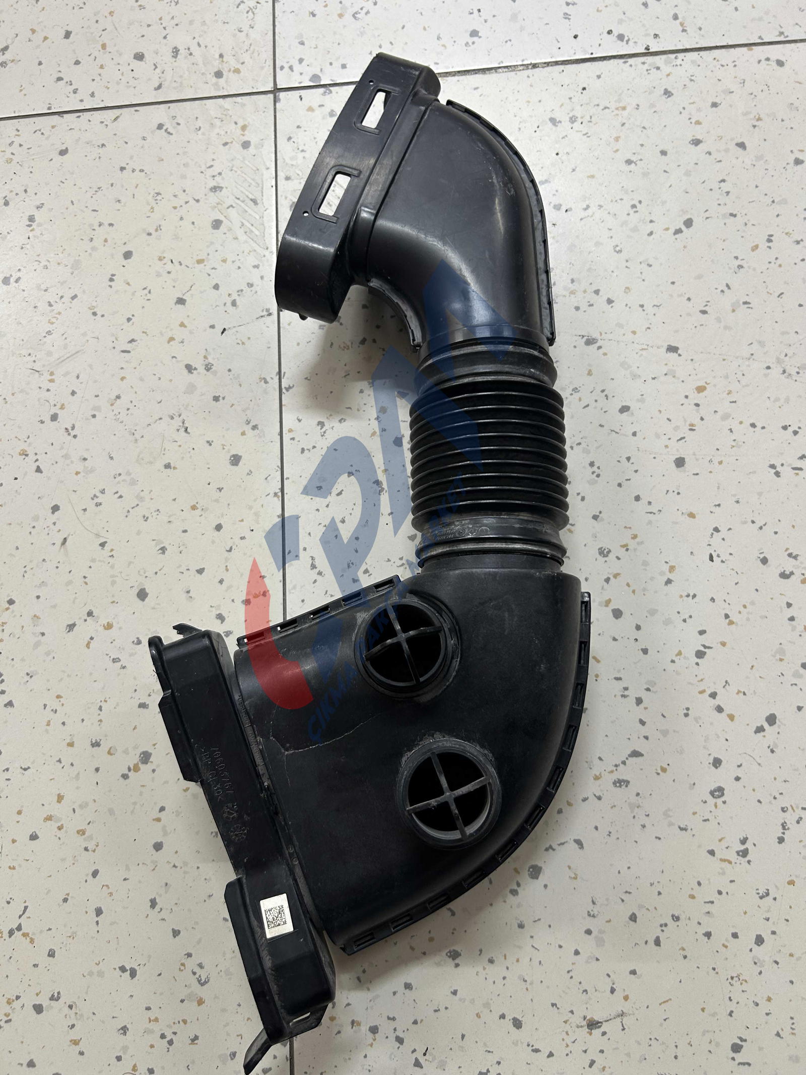 MERCEDES E SERISI W213 HAVA HORTUMU A6540944600