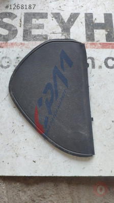 1M0857086 seat leon 2002 göğüs sigorta kutusu kapağı sağ