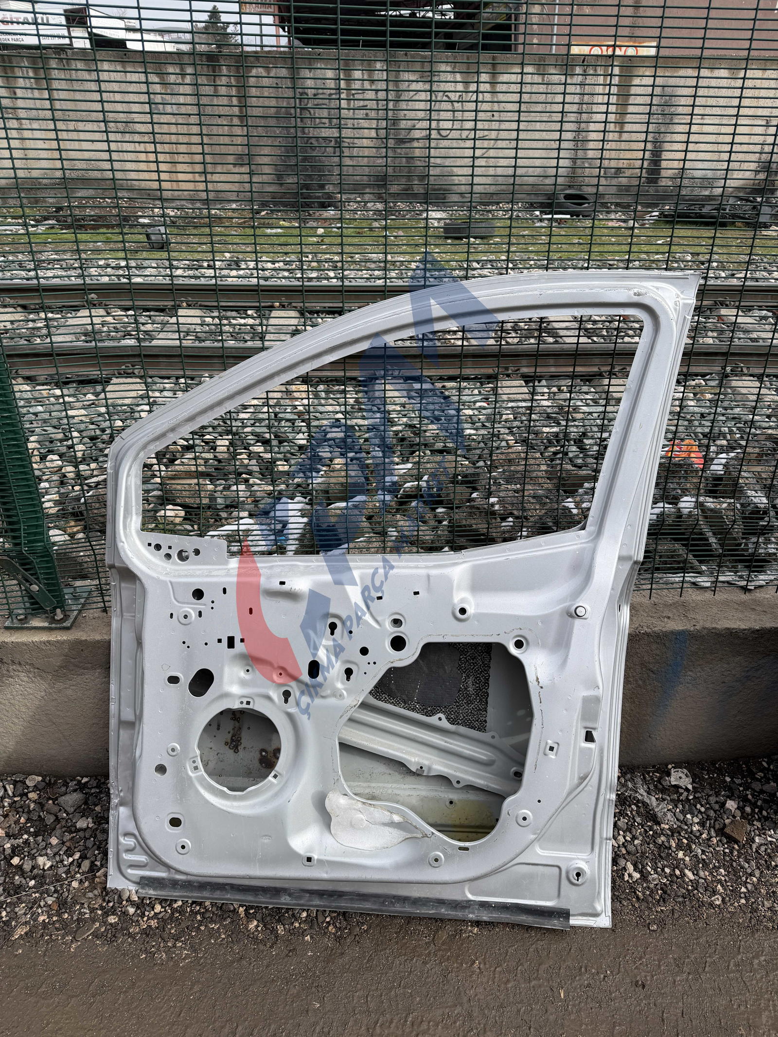 2014 2020 FORD TOURNEO COURIER SAĞ ÖN KAPI