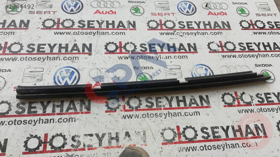 1M0839471B seat leon 2004 arka sağ kapı iç cam sıyırıcı fitil