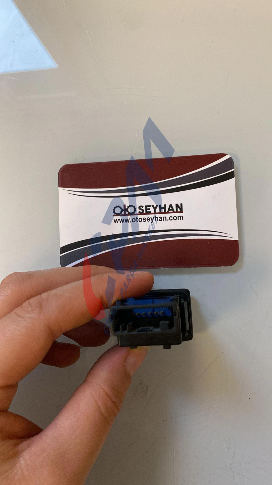 15C032 Toyota corolla sis farı düğmesi