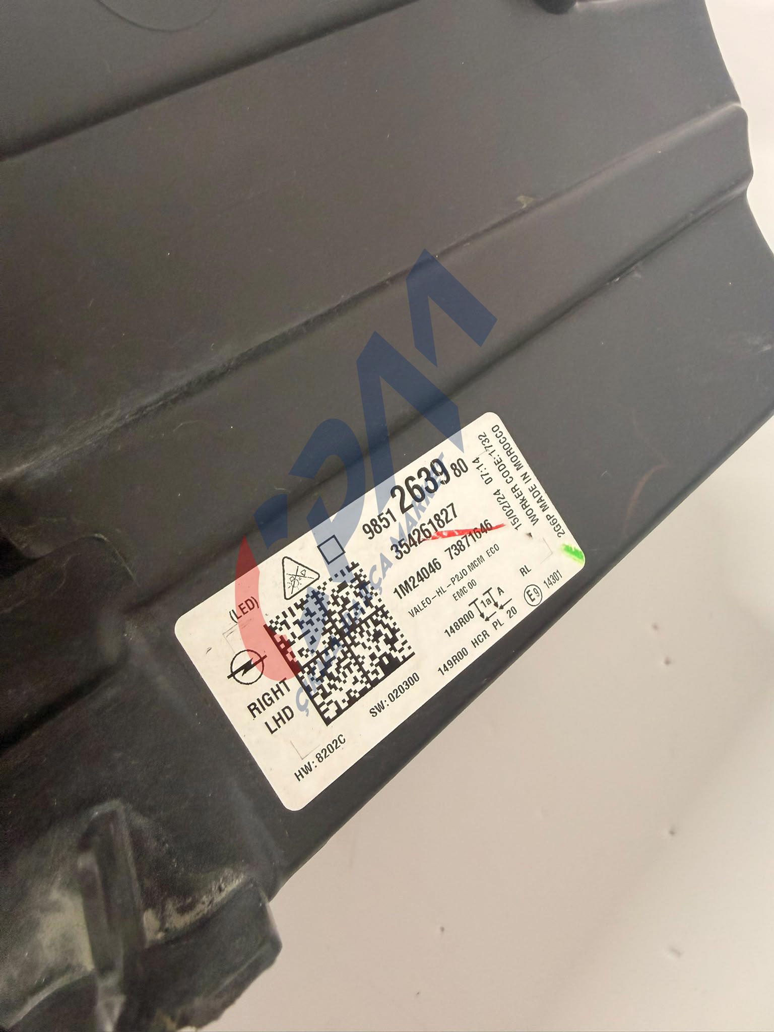 OPEL CORSA F KASA MAKYAJLI SAĞ ÖN FAR