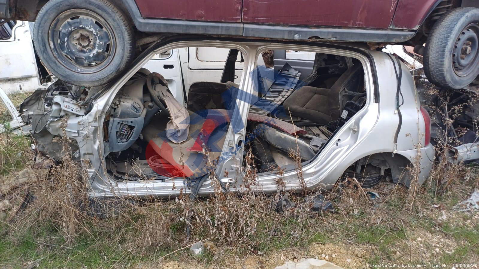 Renault Clio 2 hb Sol Arka Çamurluk
