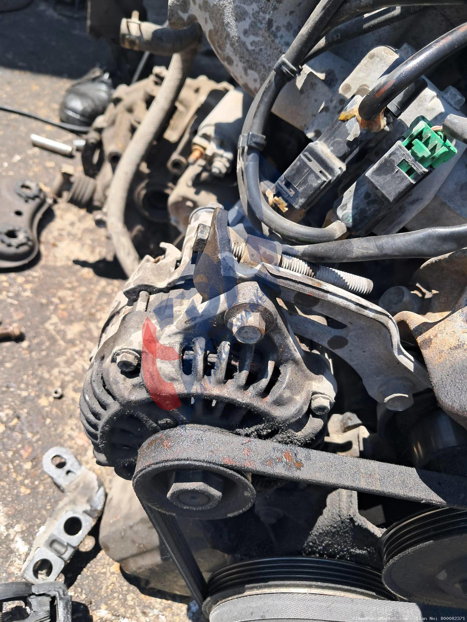 Mazda  Lantis Şarj Dinamosu