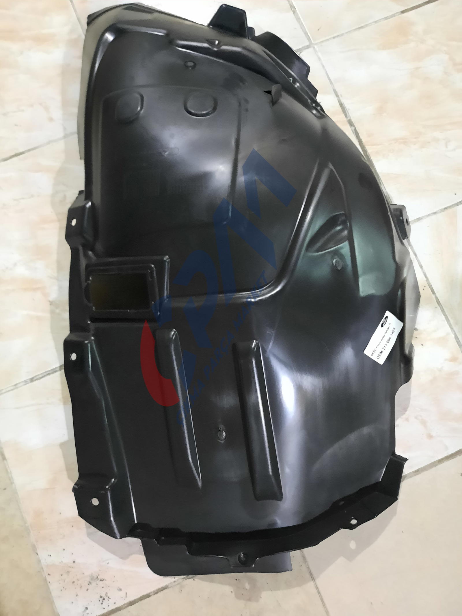 Mercedes E Serisi A213 W213 DAVLUMBAZI Sağ Ön Çamurluk A2136901403