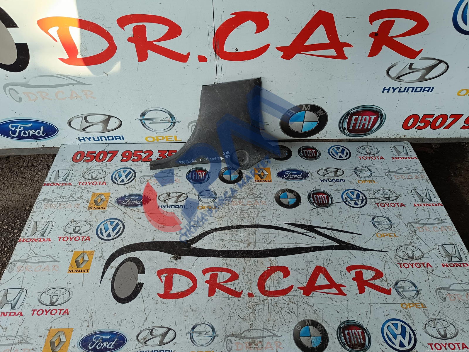 Mercedes CLA Serisi W117 Sağ Alt İç Direk Kaplaması A1176910208