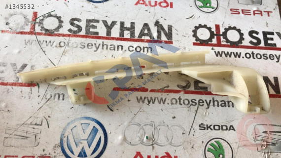 5F4839613A seat leon 2017 20 sol arka kapı cam klavuzu