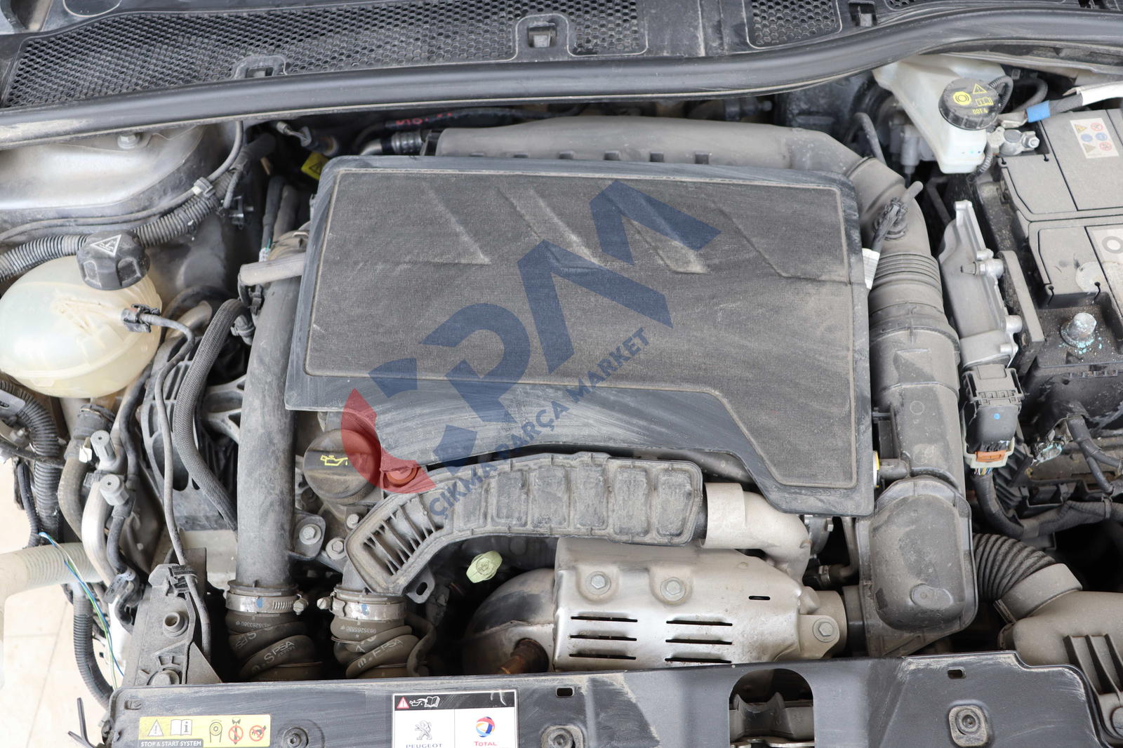 Peugeot 2008 1.2 PURETECH ALLURE Komple Motor