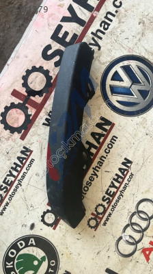 3200102 11870070 Audi A4 2014 plastik kapak