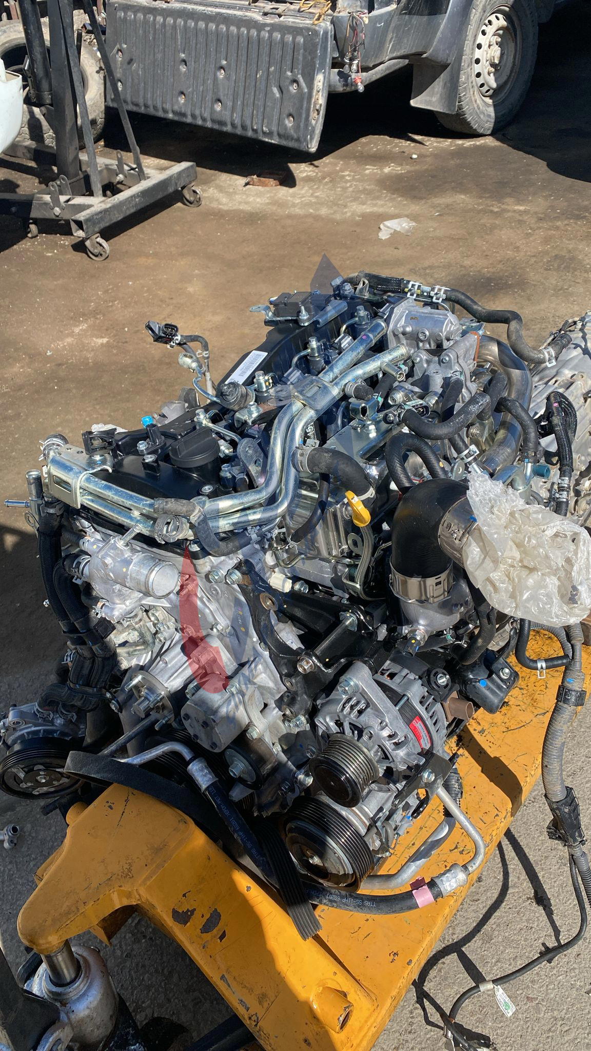 TOYOTA HİLUX 30.000 DE ÇIKMA ORJİNAL MOTOR TEL:05326000379