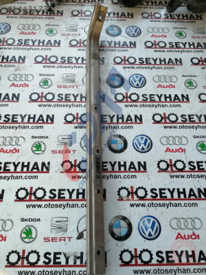 2K0843871D vw caddy sol sürgülü kapı rayı