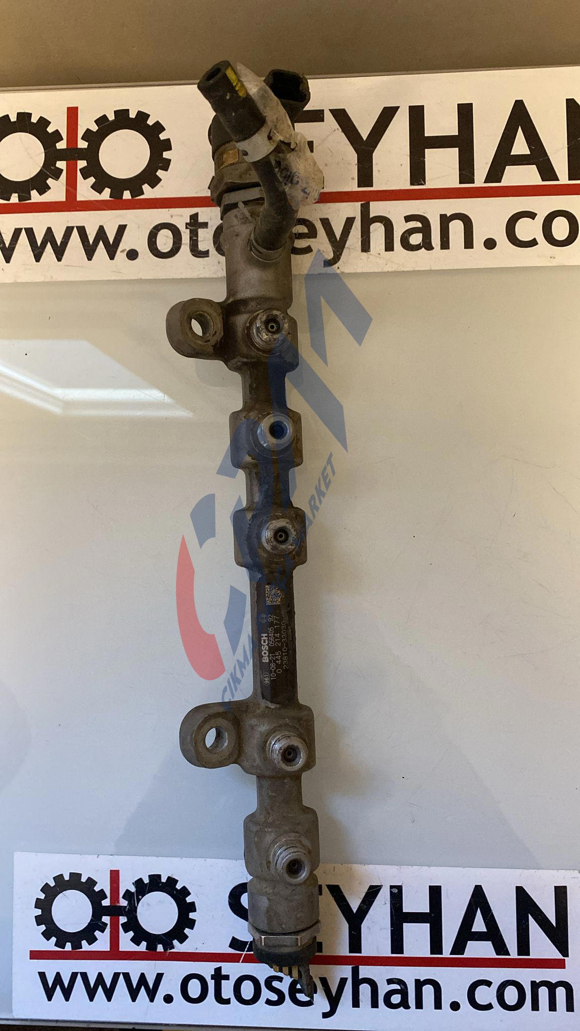 0445214177 0281002507 Toyota corolla 2015 D4 D motor enjektör rail borusu