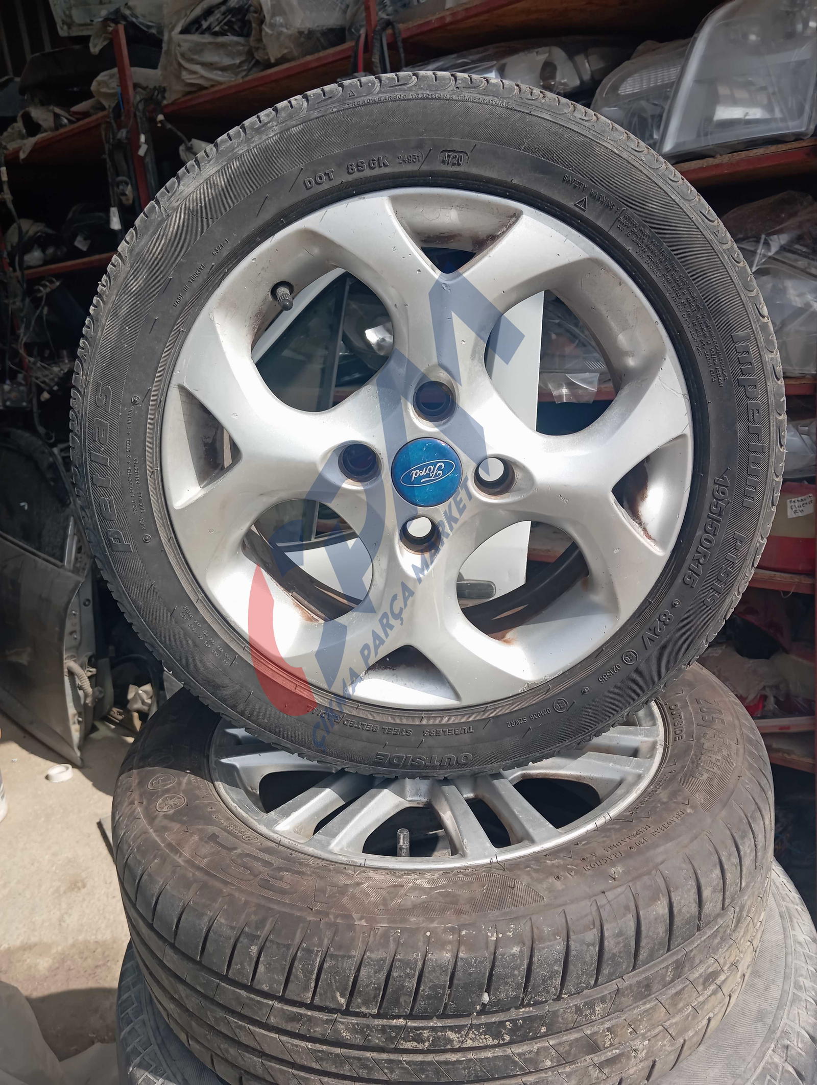 2010 2017 Ford Fiesta Jant   Lastik 8A6J 1007 BA