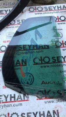 vw golf 5 sağ arka kelebek cam
