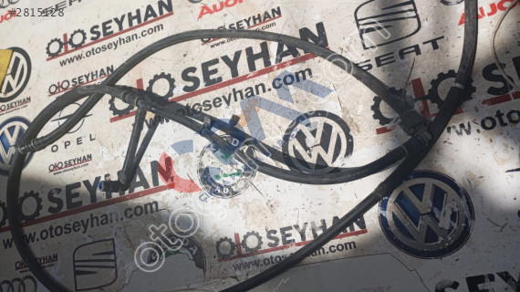 Audi A4 2014 far yıkama robotu borusu