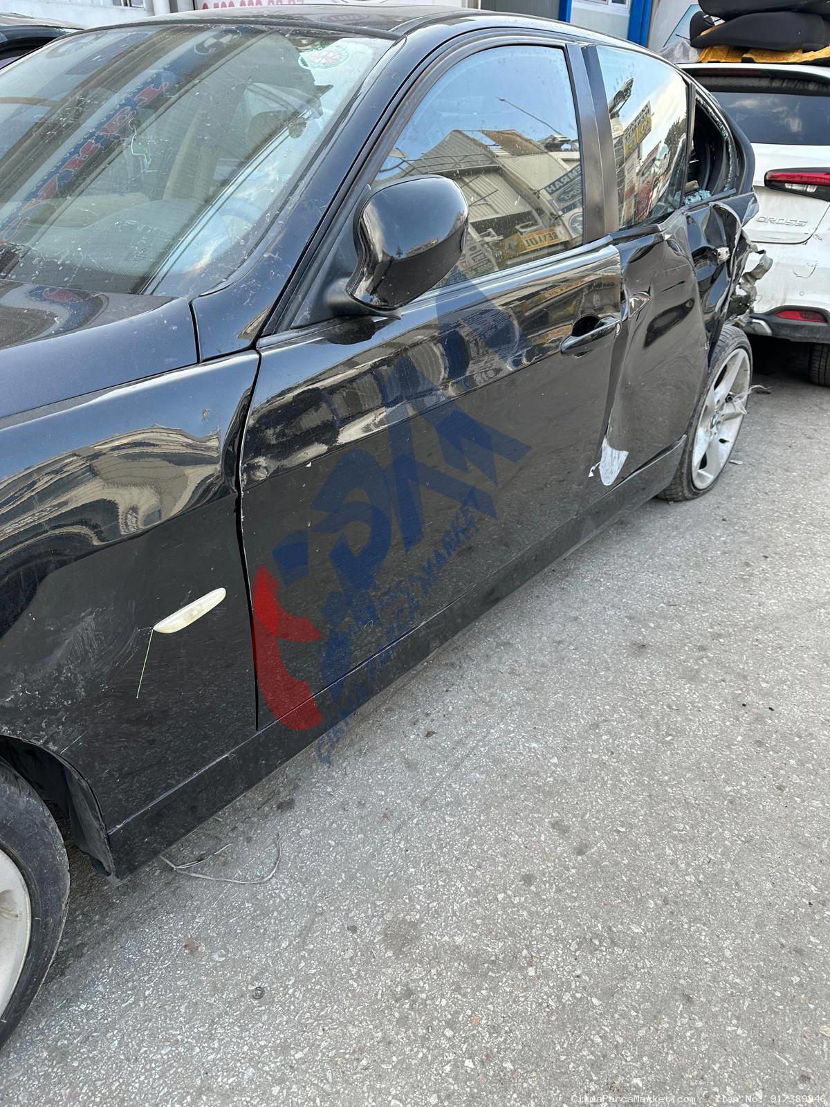 BMW E90 SOL ÖN KAPI