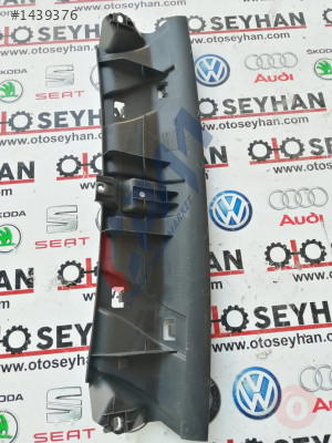 2K0815681A caddy gögüs ön cam havalandırma kanalı altı