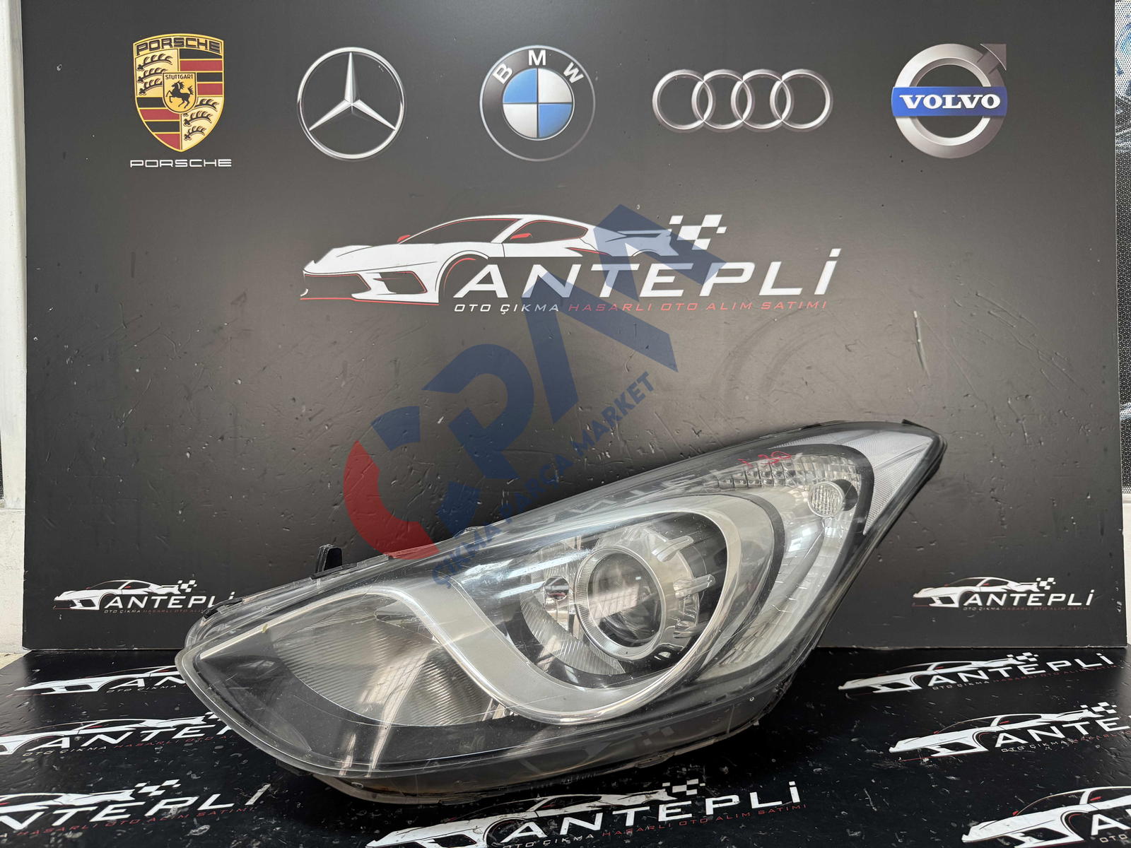 Hyundai i30 Mercekli Sol Ön Far