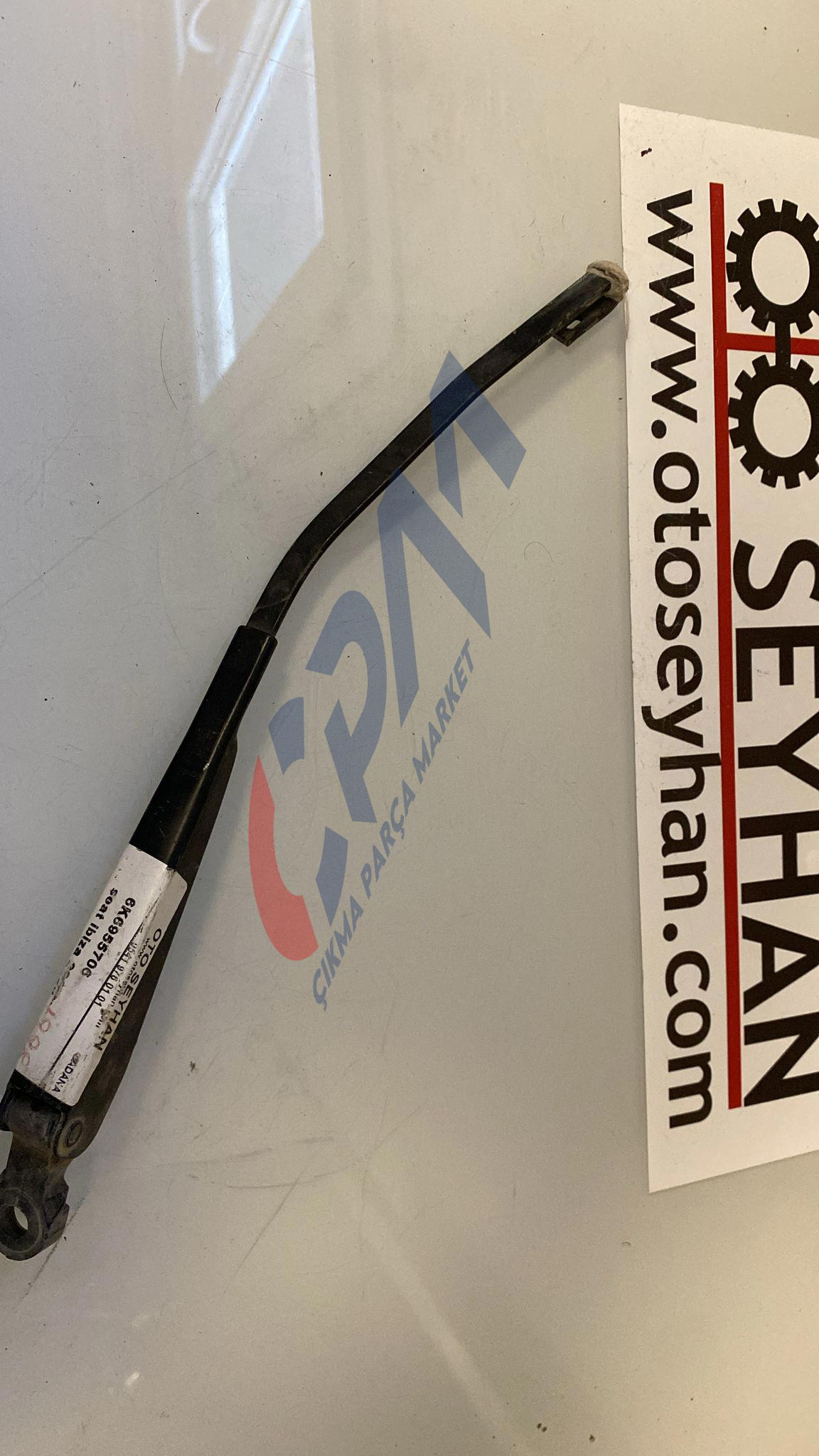 6K6955706 Seat ibiza 1998 arka silecek kolu