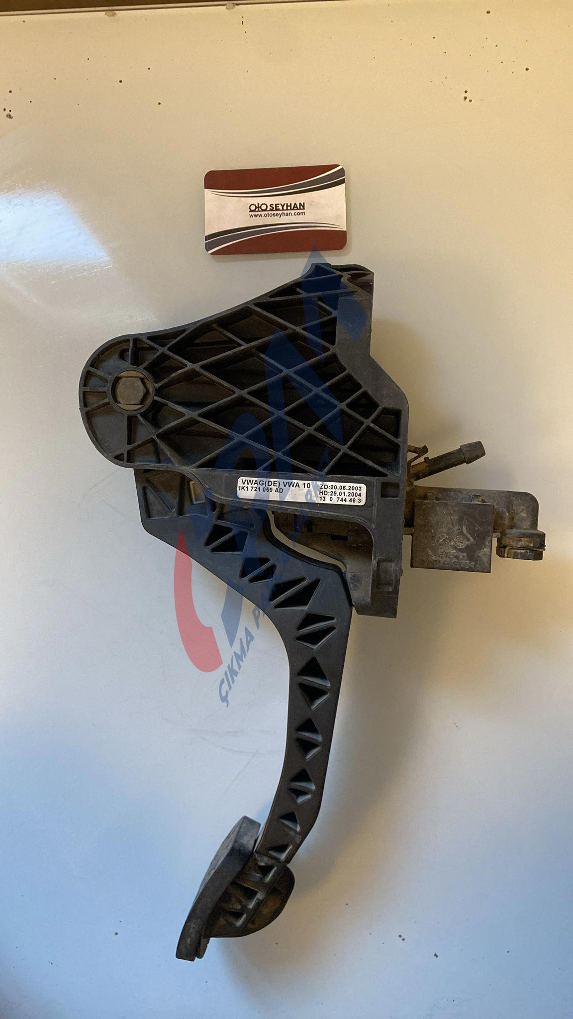 1K1721059AD vw golf 5 debriyaj pedalı ve merkezi